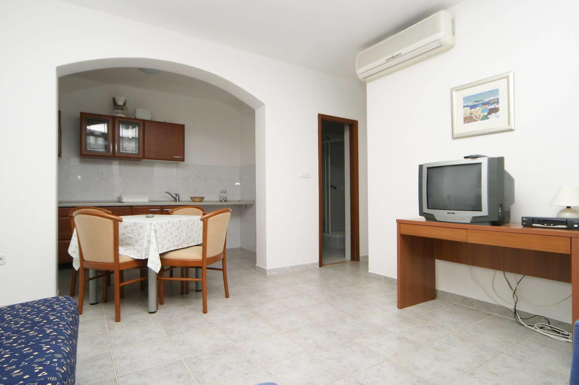 Apartments プチシャ エクステリア 写真